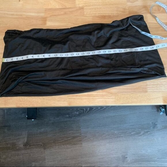 Beyond Yoga Black Infinity Scarf with zipper pocket - Picture 8 of 9